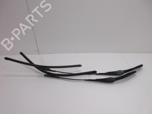 Used Front windshield wiper arm BMW 3 (F30, F80) 316 d (116 hp) 20889017