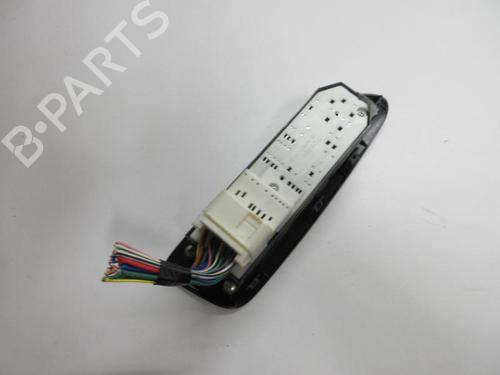 Used Left front window switch TOYOTA AURIS (_E15_) 1.4 D-4D (NDE150_, NDE150R) (90 hp) 20902889