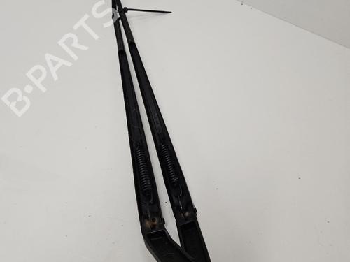 Used Front windshield wiper arm Front windshield wiper arm 38954762 38954762