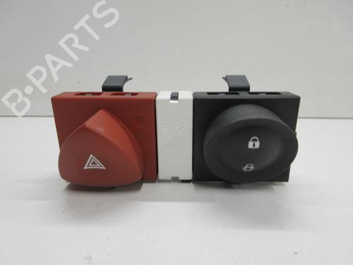 Used Warning switch RENAULT MEGANE II (BM0/1_, CM0/1_) 1.9 dCi (131 hp) 20897013