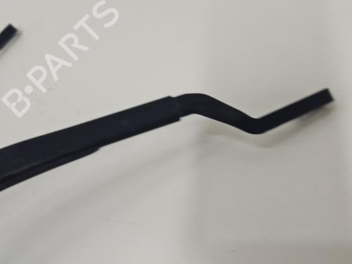 front-windshield-wiper-arm-jeep-cherokee-kl-2013-32306773 main image