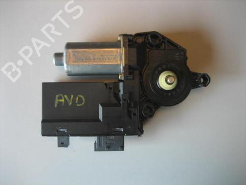Used Right front window motor PEUGEOT 307 Break (3E) 2.0 HDI 110 (107 hp) 20898981