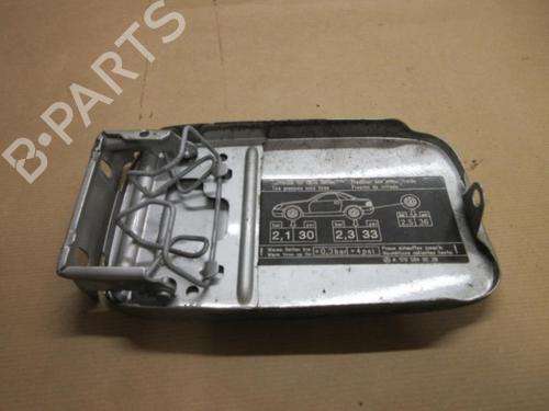 Fuel flap MERCEDES-BENZ SLK (R170) 230 Kompressor (170.447) | BP20903331C131