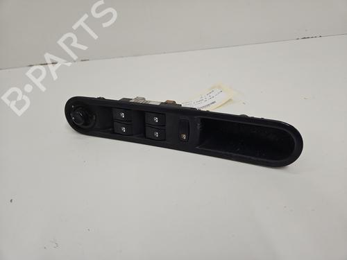 Used Left front window switch RENAULT ESPACE IV (JK0/1_) 2.0 dCi (JK01, JK02, JK1J, JK1K, JK1H) (150 hp) 28091075