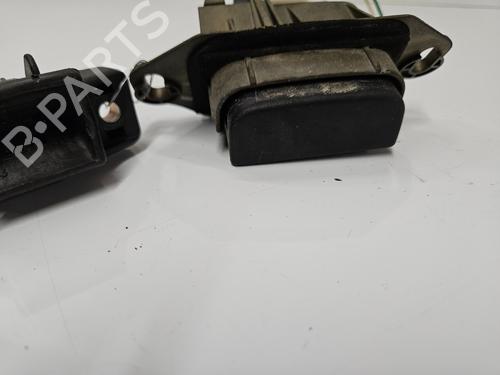 Used Tailgate lock Tailgate lock RENAULT MEGANE I (BA0/1_) 1.6 16V (BA04, BA0B, BA11, BA1J, BA16, BA19, BA1K, BA1V,... (107 hp) 39929339 39929339