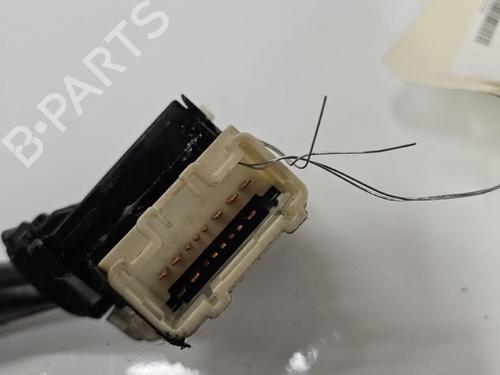 switch-lexus-is-i-_e1_-1999-2000-2001-2002-2003-2004-2005-40177249 main image