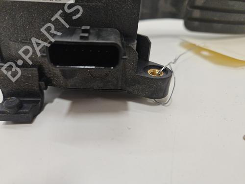 pedal-renault-megane-iii-hatchback-bz01_-b3_-2008-33857176 main image