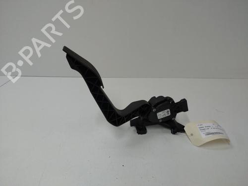 Used Pedal FIAT 500X (334_) 1.6 D Multijet (334AXA1B, 334AXA11) (120 hp) 20888643