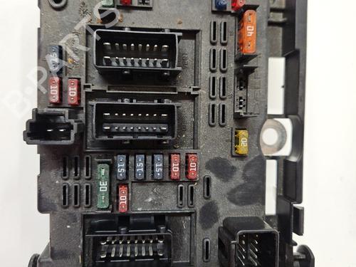 Zekeringkast PEUGEOT 307 Break (3E) 1.6 16V (109 hp) 30715511