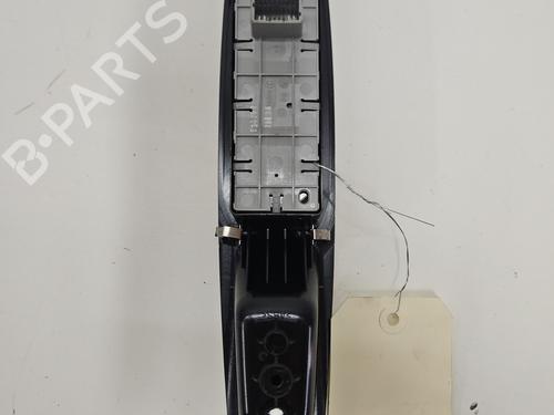Used Left front window switch Left front window switch RENAULT MEGANE III Hatchback (BZ0/1_, B3_) [2008-2026] 33857173 33857173
