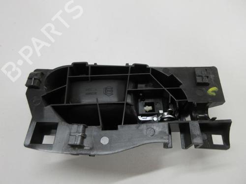 Used Front left interior door handle PEUGEOT 208 I (CA_, CC_) 1.4 HDi (68 hp) 20897355