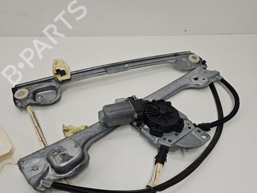 Alzavetro anteriore sinistro PEUGEOT 1007 (KM_) 1.4 (75 hp) 31301340