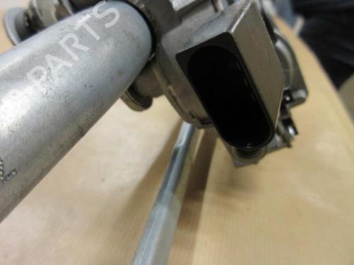 BP22107871C83 main image