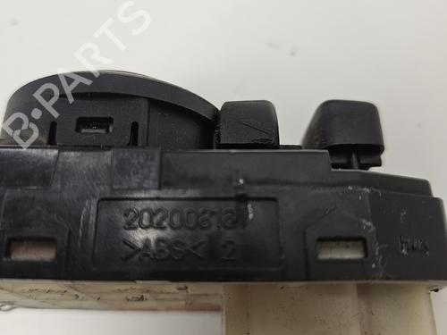 Comando specchietti Comando specchietti HYUNDAI i20 I (PB, PBT) 1.4 CRDi (75 hp) 34462429 34462429