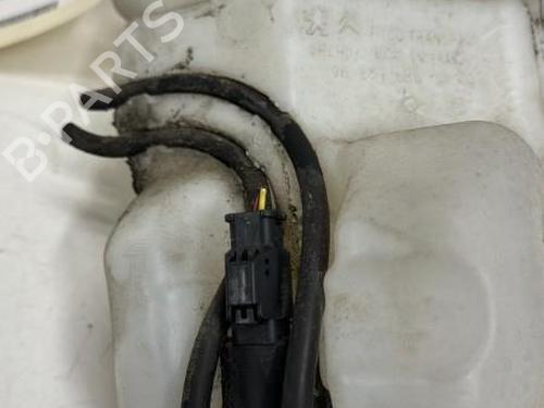 Used Windscreen washer tank PEUGEOT 2008 I (CU_) 1.2 VTi (82 hp) 22109380