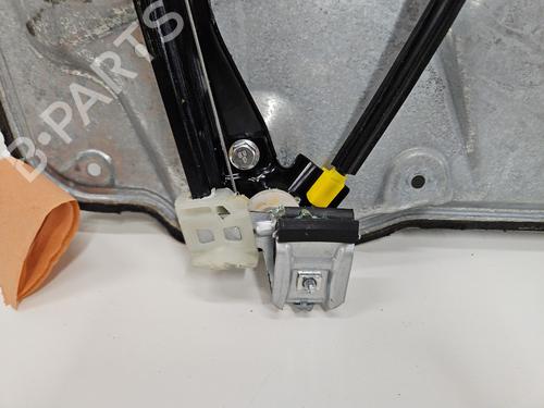 Used Front right window mechanism Front right window mechanism VW GOLF IV (1J1) 1.6 (100 hp) 32664533 32664533