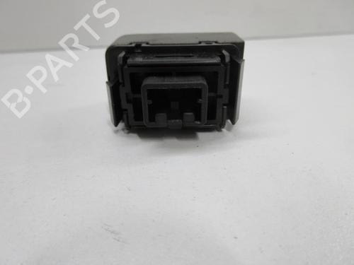 Used Switch NISSAN X-TRAIL I (T30) 2.2 Di 4x4 (114 hp) 22108050