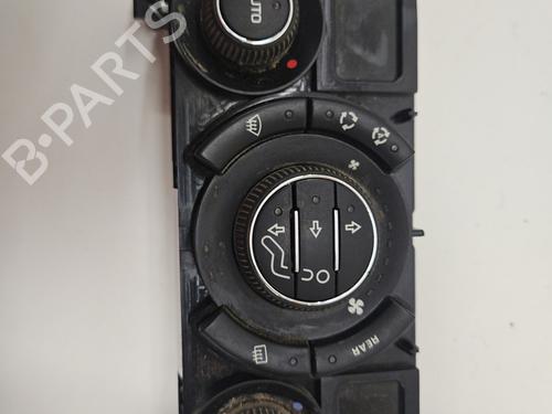 Used Climate control PEUGEOT 5008 (0U_, 0E_) 1.6 HDi (112 hp) 31818985