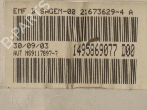 display-monitor-peugeot-807-eb_-22-hdi-6155t9-2002-20907243 main image