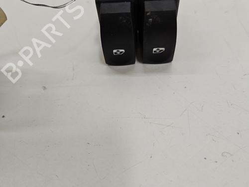 Fensterheberschalter links vorne für RENAULT TWINGO II (CN0_) 1.2 16V (CN04, CN0B) (75 hp) 30309915