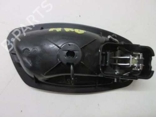 Venstre bagtil invendig håndtag RENAULT CLIO IV (BH_) 1.5 dCi 75 (75 hp) 22107050
