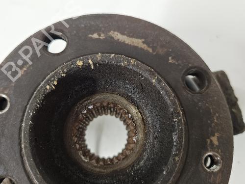 Used Right front steering knuckle Right front steering knuckle RENAULT CLIO III Grandtour (KR0/1_) [2007-2026] 34361708 34361708
