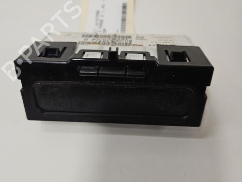 Used Display monitor RENAULT CLIO II (BB_, CB_) 1.4 16V (B/CB0P, BB13) (98 hp) 27216192