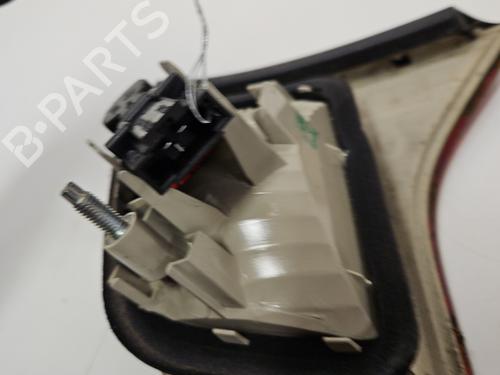 left-tailgate-light-audi-a4-b7-8ec-2004-2005-2006-2007-2008-2009-30788379 main image