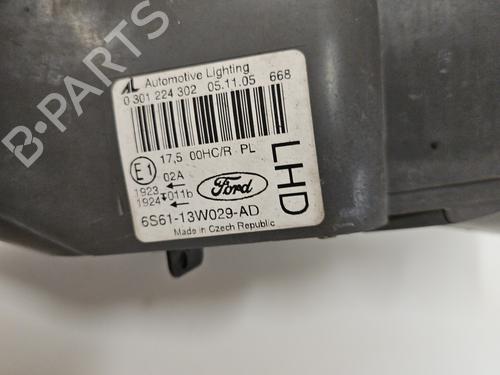 Right headlight FORD FIESTA V (JH_, JD_) 1.4 TDCi | BP29467163C29 