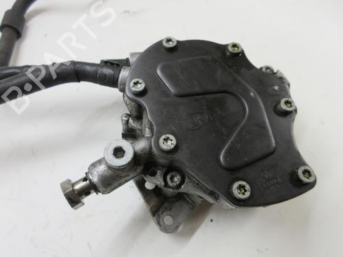 Used Vacuum pump VW TOUAREG (7LA, 7L6, 7L7) 5.0 V10 TDI (313 hp) 20890992