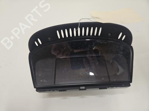 Used Display monitor BMW 5 (E60) 525 d (177 hp) 32331654