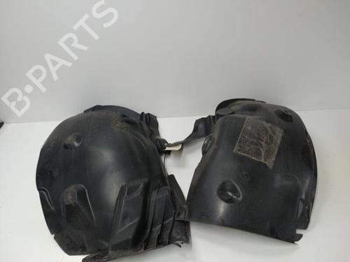 Used Wheel arch RENAULT MEGANE III Hatchback (BZ0/1_, B3_) 1.5 dCi (106 hp) 20888686
