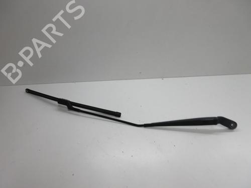Used Front windshield wiper arm VW POLO (9N_, 9A_) 1.4 TDI (70 hp) 20896696