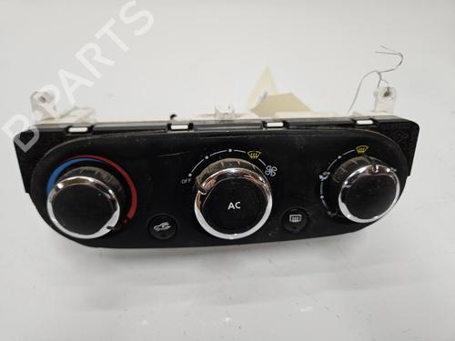 climate-control-renault-clio-iv-bh_-2012-2013-2014-2015-2016-2017-2018-2019-2020-2021-40607086 main image