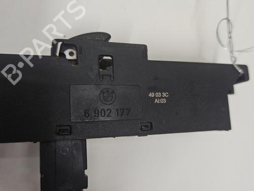 Left front window switch BMW 3 Touring (E46) 320 d | BP31995064I27