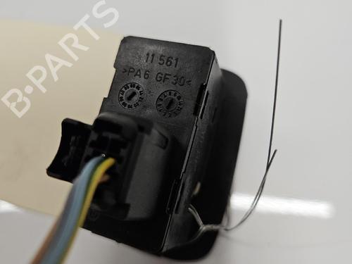 Used Right front window switch Right front window switch PEUGEOT 307 CC (3B) 2.0 HDi 135 (136 hp) 39712934 39712934