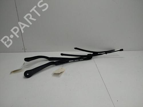 Used Front windshield wiper arm BMW 3 (E90) 320 i (150 hp) 20893867