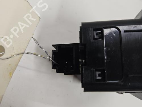 right-front-window-switch-renault-clio-v-b7_-2019-35937460 main image