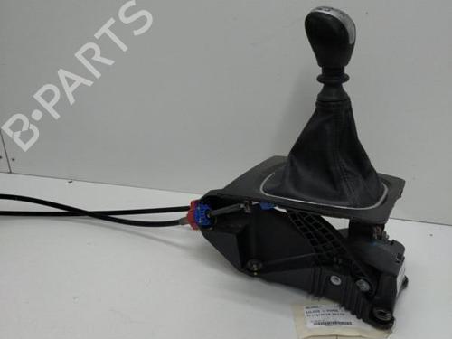 Gear lever RENAULT KOLEOS I (HY_) 2.0 dCi (HY0K) | BP22109318M90 