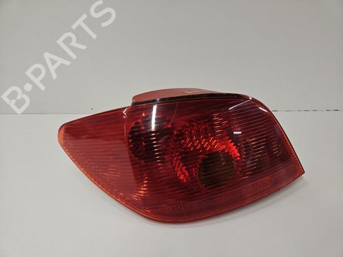 left-taillight-peugeot-307-3ac-2000-2001-2002-2003-2004-2005-2006-2007-2008-2009-2010-2011-2012-32484702 main image