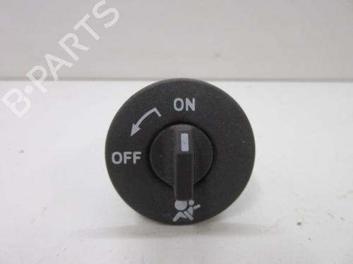 Used Switch RENAULT CLIO III (BR0/1, CR0/1) 1.5 dCi (BR17, CR17) (86 hp) 22107101