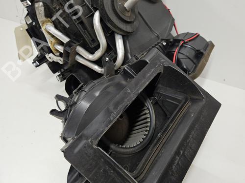 Used Heater matrix box RENAULT KANGOO / GRAND KANGOO II (KW0/1_) 1.5 dCi 90 (KW05, KW08, KW0G, KW11) (90 hp) 30309840