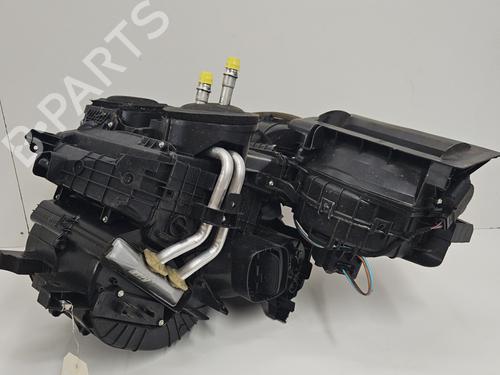 Used Heater matrix box Heater matrix box RENAULT MASTER III Van (FV) 2.3 dCi 100 FWD (FV0A, FV0B, FV0G, FV0K, FV0H) (101 hp) 27438114 27438114