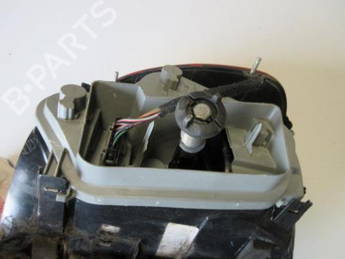 Right taillight VW FOX Hatchback (5Z1, 5Z3, 5Z4) 1.2 | BP20901477C35 