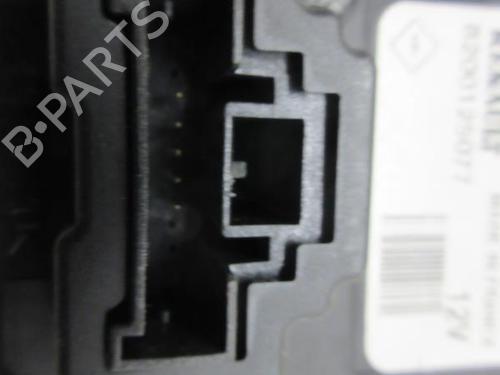 Used Card reader RENAULT GRAND SCÉNIC II (JM0/1_) 2.0 dCi (JM1K) (150 hp) 22108304