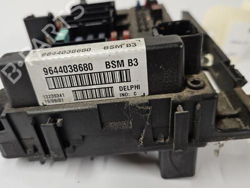Sikringsdåse Sikringsdåse CITROËN XSARA (N1) 2.0 HDi 90 (90 hp) 39712892 39712892