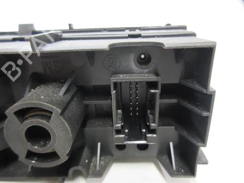 Used Switch Switch OPEL ASTRA H Estate (A04) 1.9 CDTI 16V (L35) (120 hp) 20906520 20906520