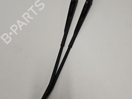 Used Front windshield wiper arm DACIA LOGAN MCV (KS_) 1.5 dCi (KS04) (88 hp) 29142264