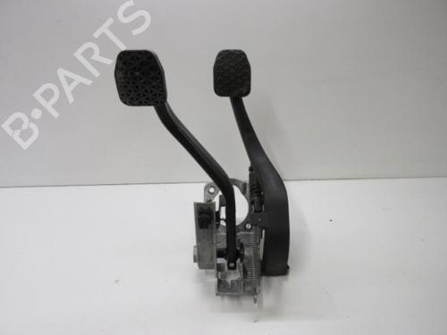 Used Pedal BMW 1 (E81) 118 d (143 hp) 20889852