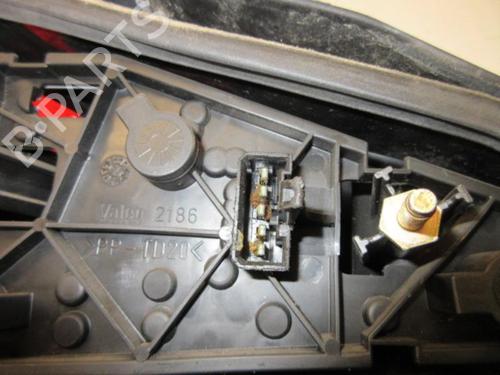 Used Right taillight Right taillight 22107152 22107152